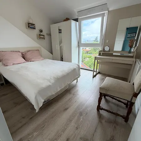 Grande Maison Familiale A Avec Piscine Ferienhaus